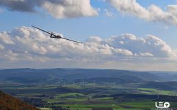 2014-10-14 16.19.27 - Lauensteiner Klippen Segelflugzeuge.JPG